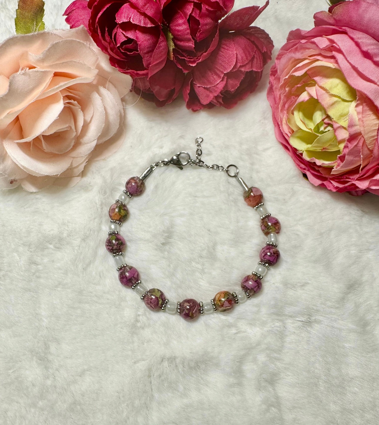 Beaded bracelet on silver chain adjustable