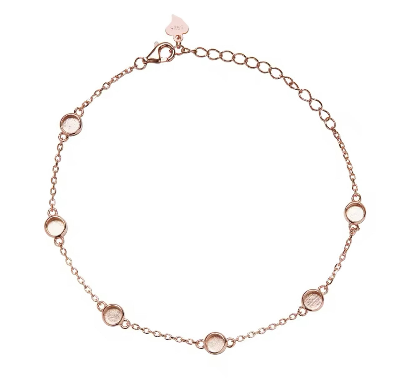 Dainty small circle bracelet