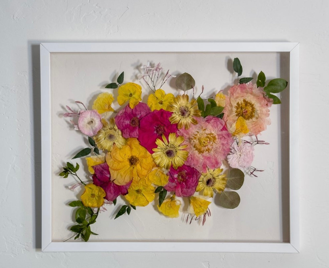 Pressed flower floating picture frames