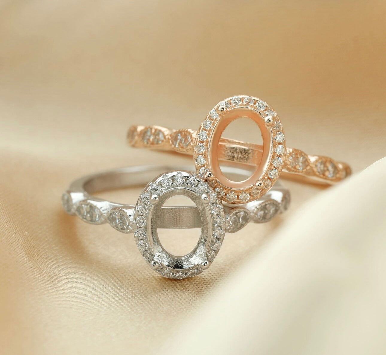 Oval with diamonds