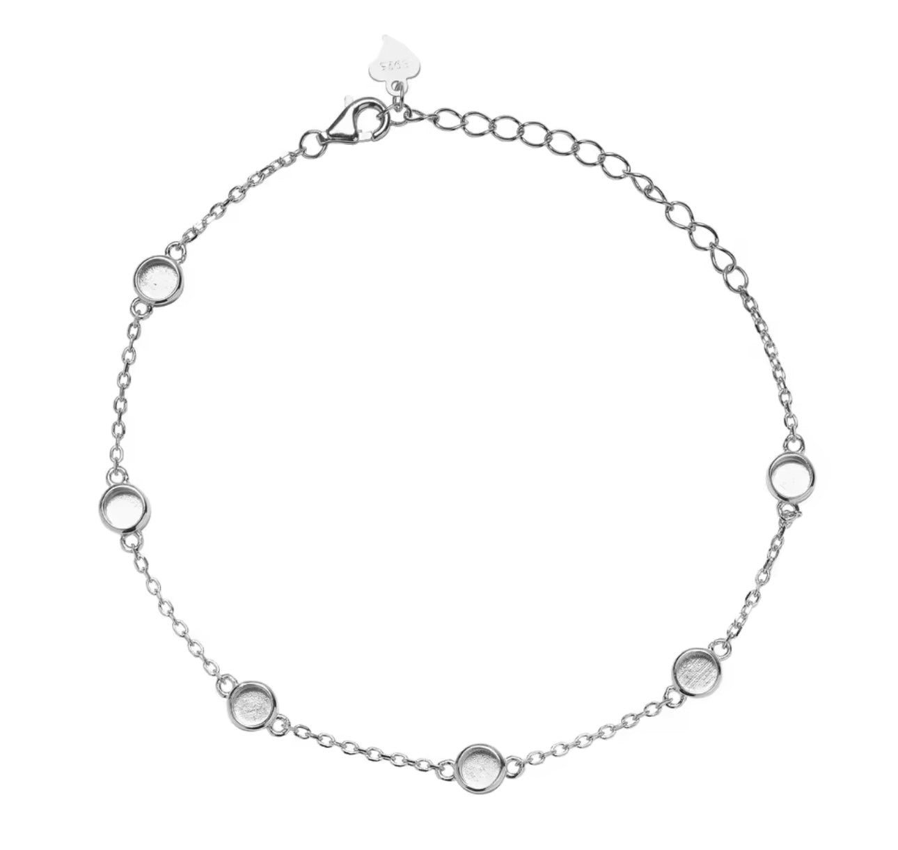Dainty small circle bracelet