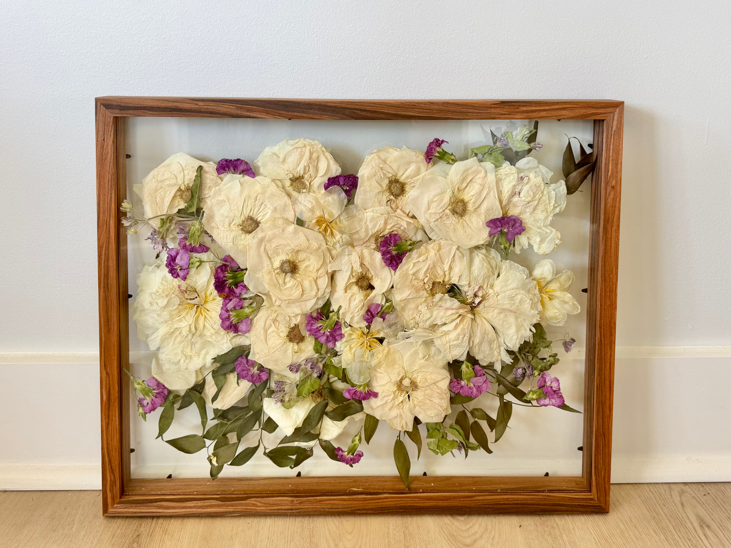 Pressed flower floating picture frames