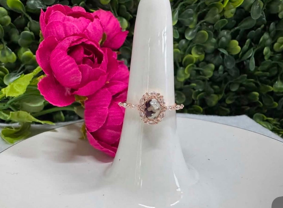 Vintage style rose gold size 8