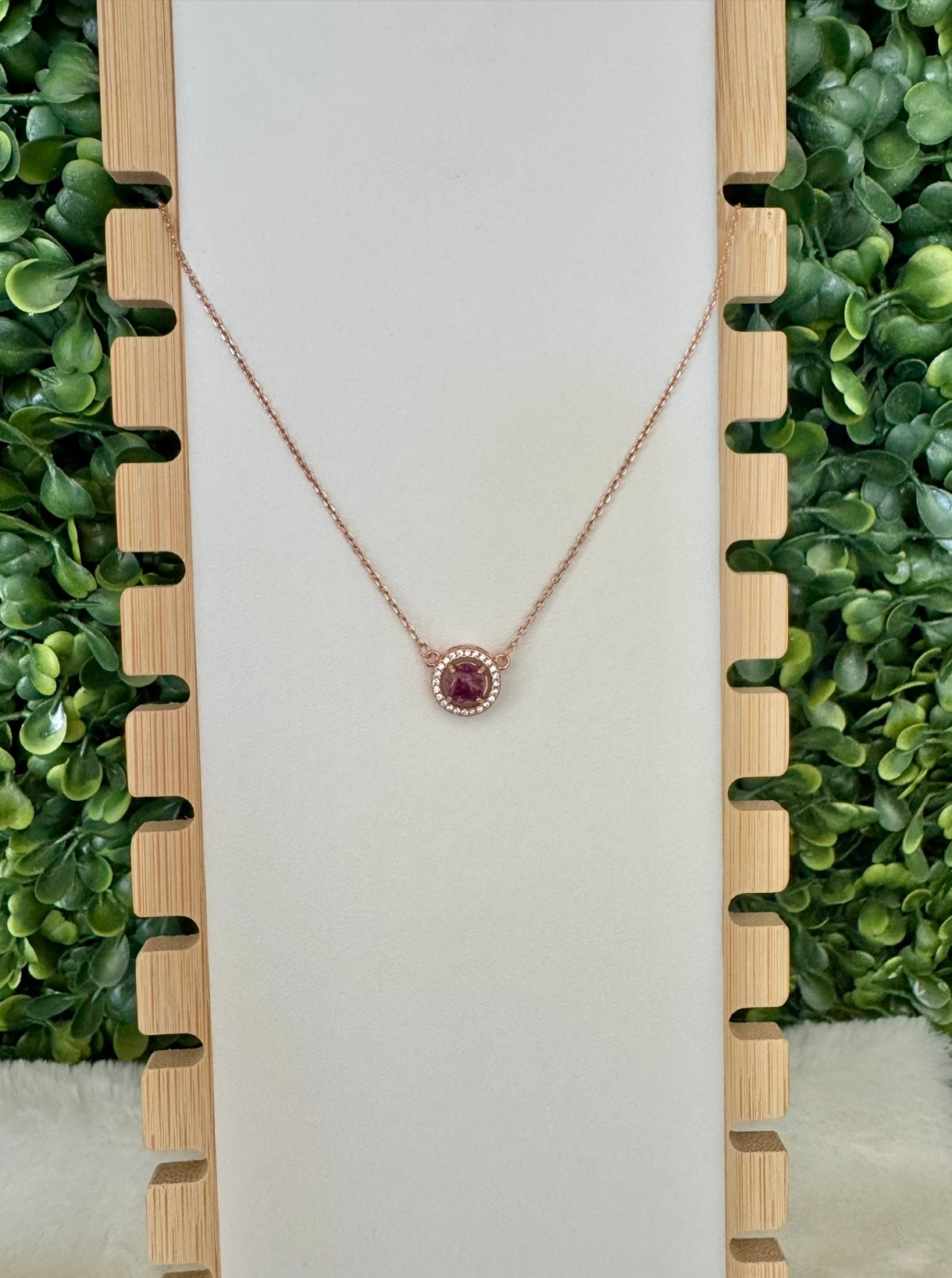 Circle with diamond gems and flowers in the middle