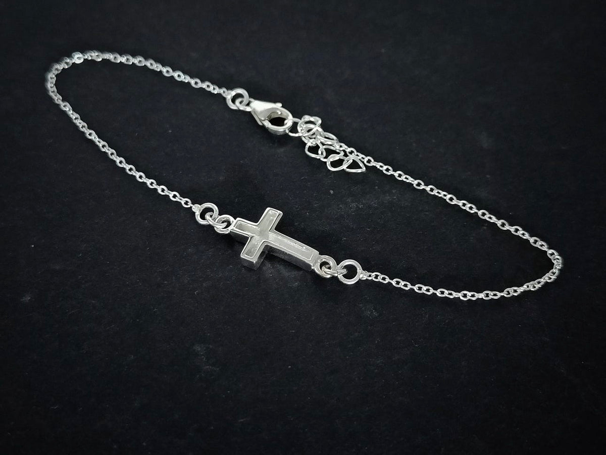Cross shape bracelet 10x14mm