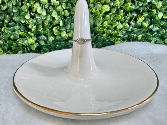 Horizontal Oval Ring