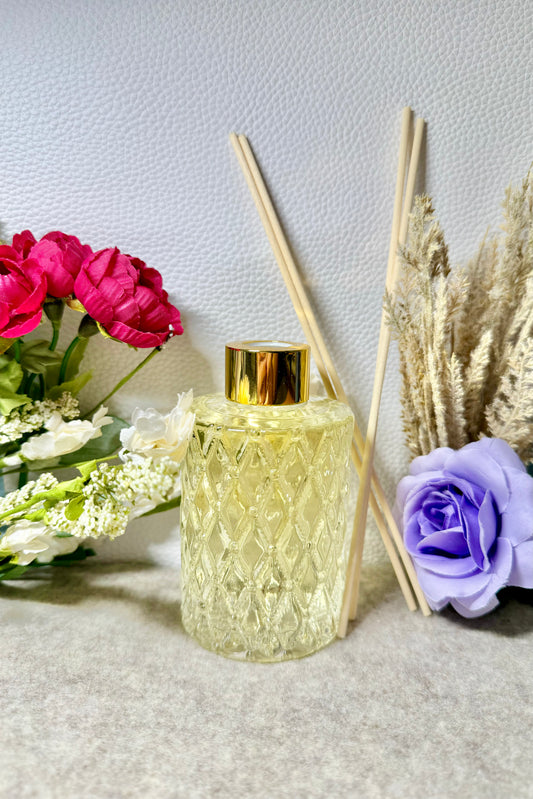 8oz. Reed Diffuser with 4 Reed sticks