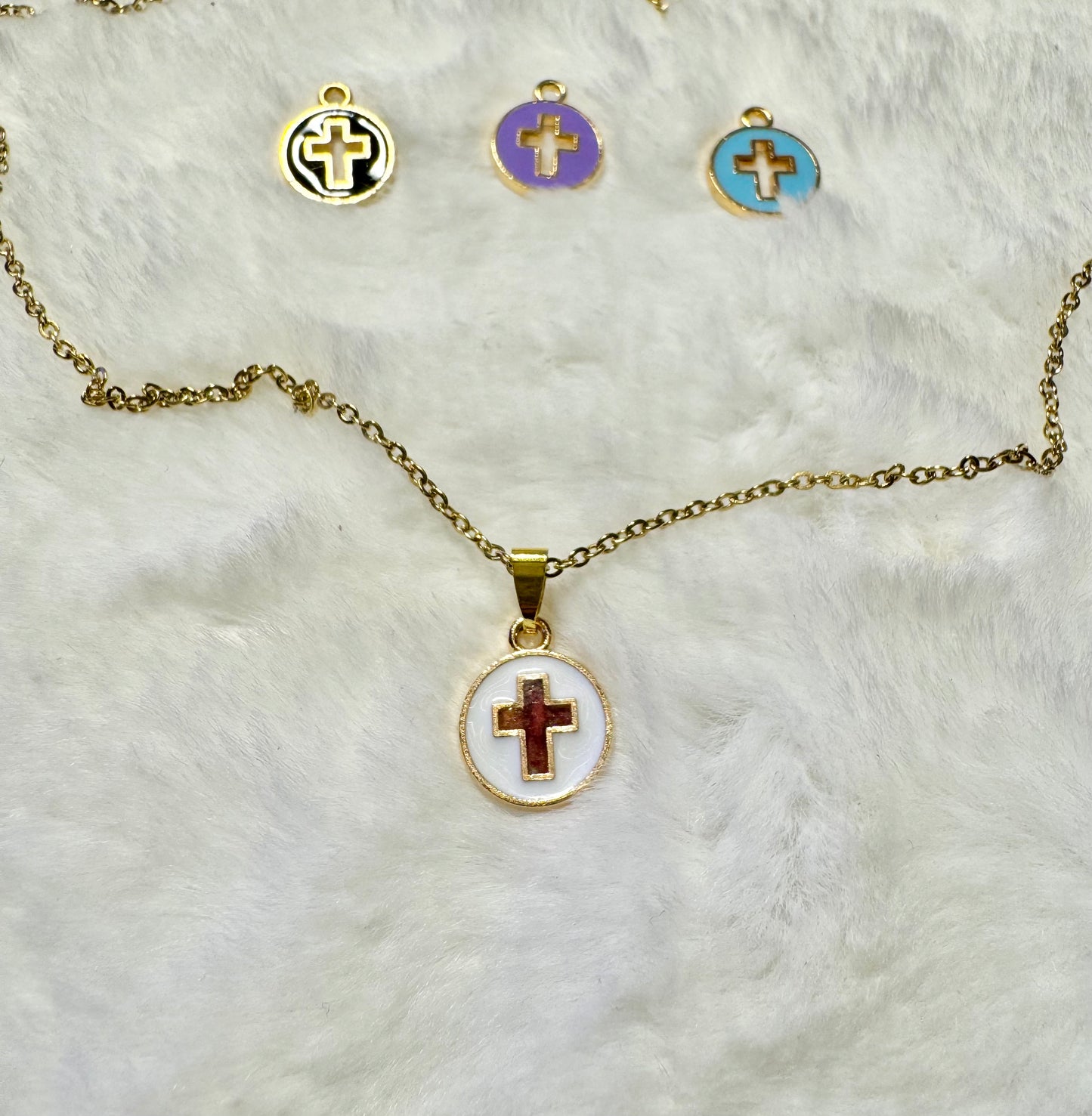 Small cross necklace